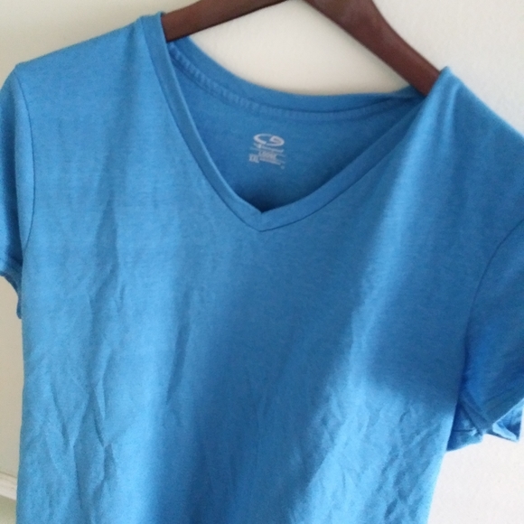 Blue T-shirt, Champion, Extra Large - Picture 2 of 5